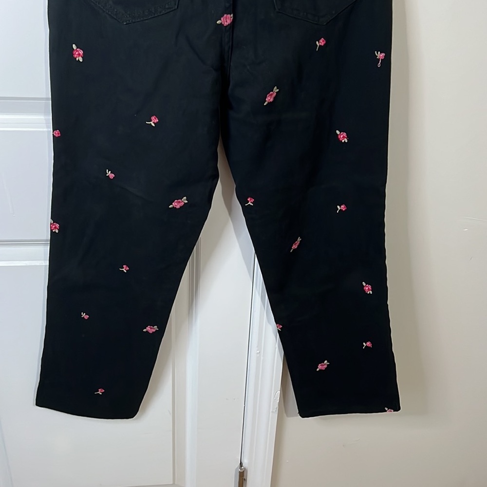PacSun Rose Embroidered Black High Waisted Straight Leg Jeans - Picture 7 of 9